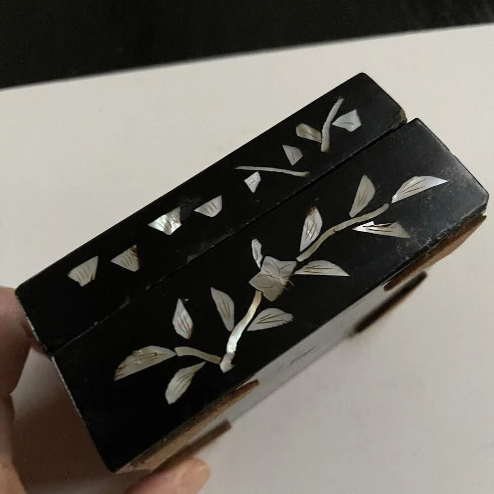 Chinese Mother of Pearl Wood Lacquer Box Old Man Floral Asian Trinket Decor